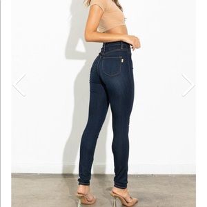 High waisted skinny jeans